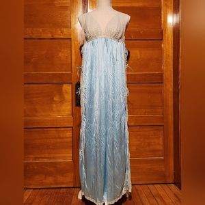 Vintage baby blue nightgown w lace, side ties